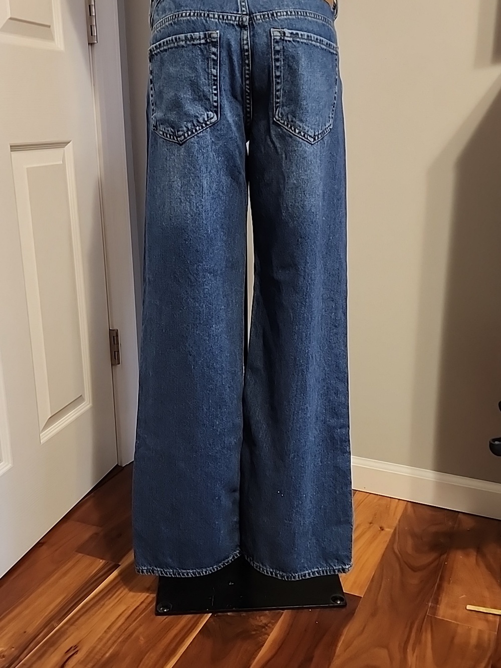 Aeropostale Women's Wide Leg Jeans in Dark Blue Denim - Picture 2 of 5